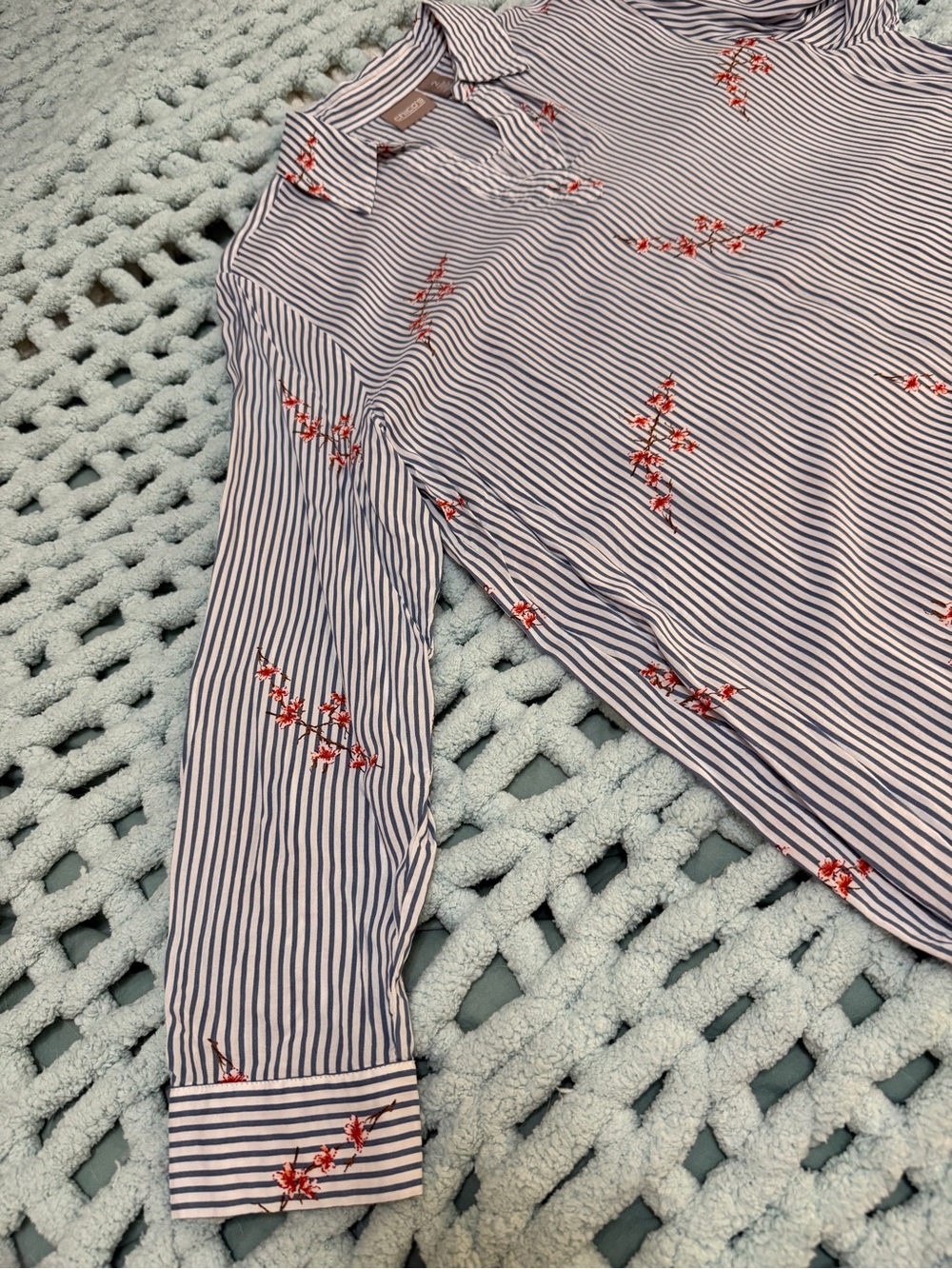 Chico's Blue & White Stripes with Red Cherry Blossom Long Sleeve Top Sz 2R (12R) - Picture 12 of 17
